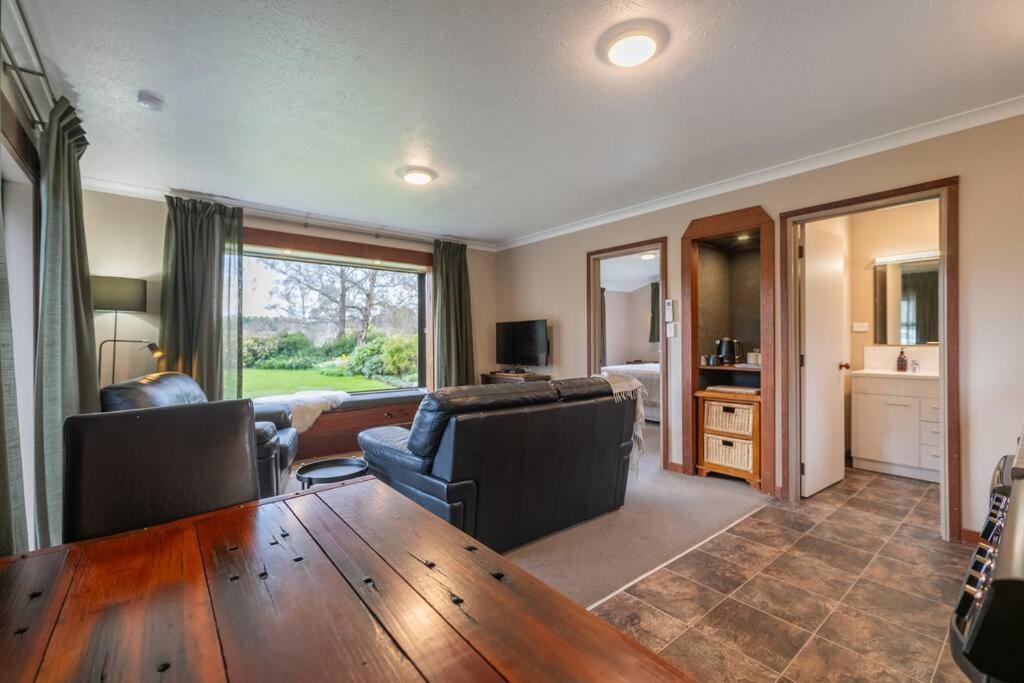 Te Anau Cottage Exteriör bild